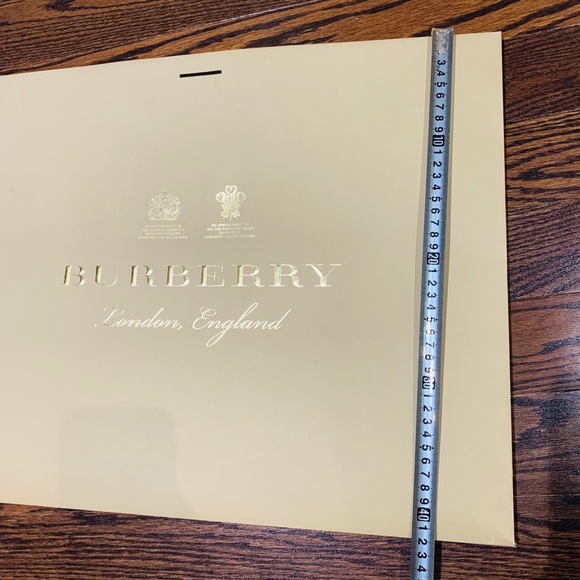 Burberry shopping bag - Picture 6 of 7